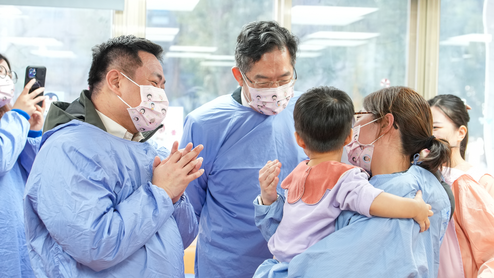 期待企業托育成為職場攬才競爭力！ 洪申翰部長參訪馬偕紀念醫院附設員工子女托嬰中心，肯定醫療機構打造友善育兒職場 展示圖