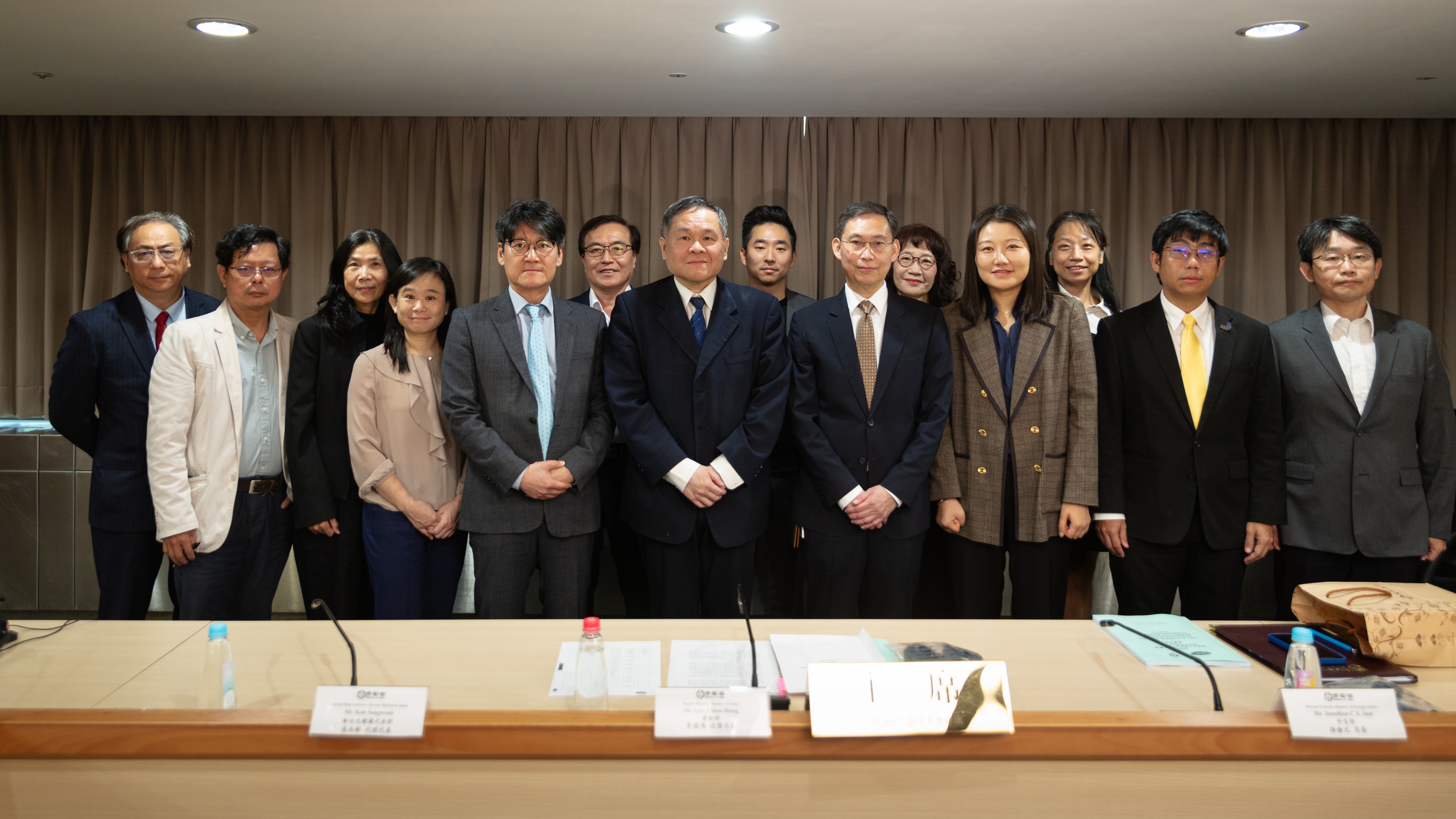 勞動部舉辦「推動以人為中心的AI職場：透明度與勞工福祉」APEC工作坊，促進區域經濟體勞動政策交流。-勞動部全球資訊網中文網